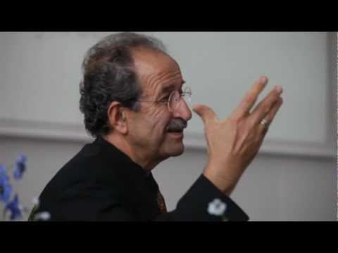 Rafik Schami Lesung: "Die Frau, die ihren Mann auf dem Flohmarkt verkaufte"