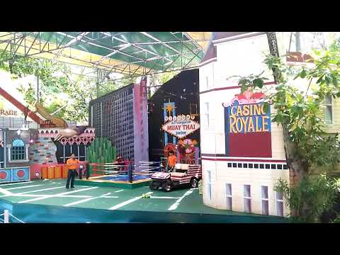 The Orangutan Show at Safari World Bangkok | Fun & Entertaining Performance!