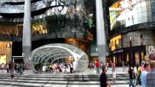 preview picture of video 'ION Orchard the latest shopping Mall in Spore'