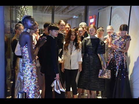 Настоящие слезы на показе коллекции от Katerina RUTMAN