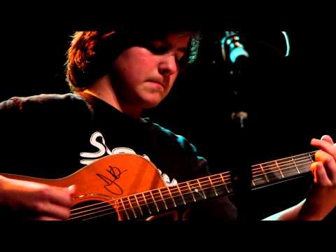 Bobby Paltauf (Solo): Playin' This Guitar [HD] 2013-10-06 - Fairfield, CT