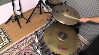 Video thumbnail for Paiste 3000 Rude Power Ride 22" vs Zildjian Z3 Mega Bell Ride 21" by Danbilotto