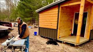 Finishing the portable Off Grid Cabin