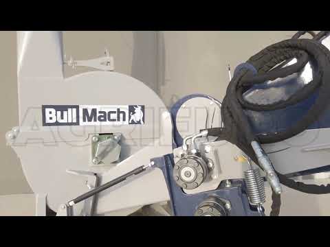 Montaje Biotrituradora para tractor, BullMach ZEUS 150 H-PTO - con rodillos de arrastre automático
