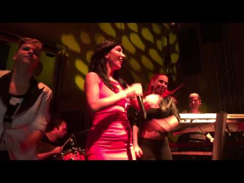 Hande Yener - Naber - David Vendetta Remix (Live in Mannheim)