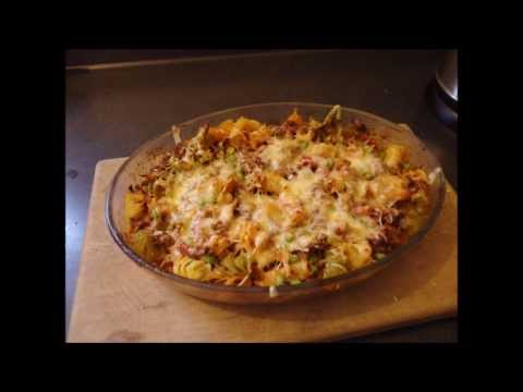 EASY MINCE PASTA BAKE!