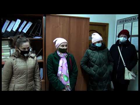 В Курске из-за конфликта управляющей компании и ИП, занимающимся клинингом, не убираются подъезды в жилых домах