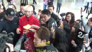 2AM - 鄭珍雲Jeong JinWoon(정진운) Arrived Hong Kong Airport 20161231