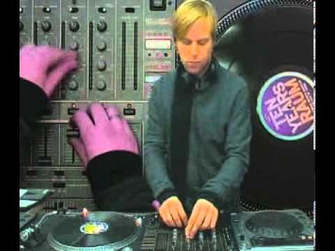 Kiki @ RTS.FM Studio - 13.11.2008: DJ Set