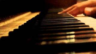 Alicia Keys- I Got A Little Something For You (On Piano)