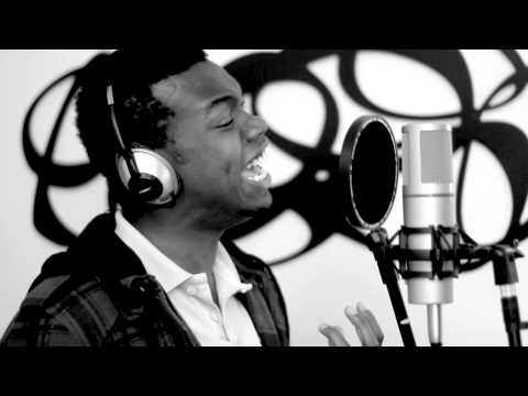 Deus Está Aqui - Banda Nova Casa