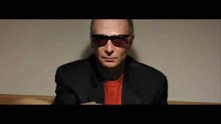 Graham Parker and The Rumour    -- "Watch the moon come down"