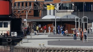 preview picture of video 'Hamburg, Germany: HafenCity (Harbor City), Sandtorhafen, view to floating pier - 4K Video Photo'