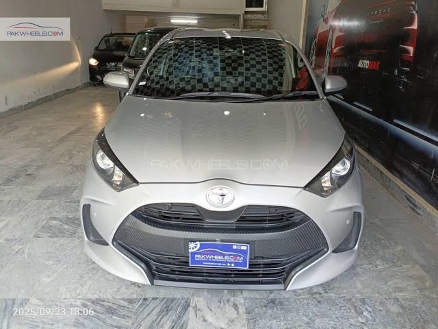 Toyota Yaris Hatchback X 2021 for Sale