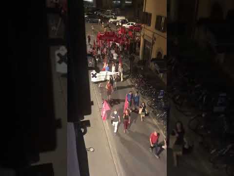 FIRENZE 11 AGOSTO L'AFA NON IMPEDISCE IL LUNGO CORTEO: MIGLIAIA PER LE VIE DELLA CITTA' #INSORGIAMO