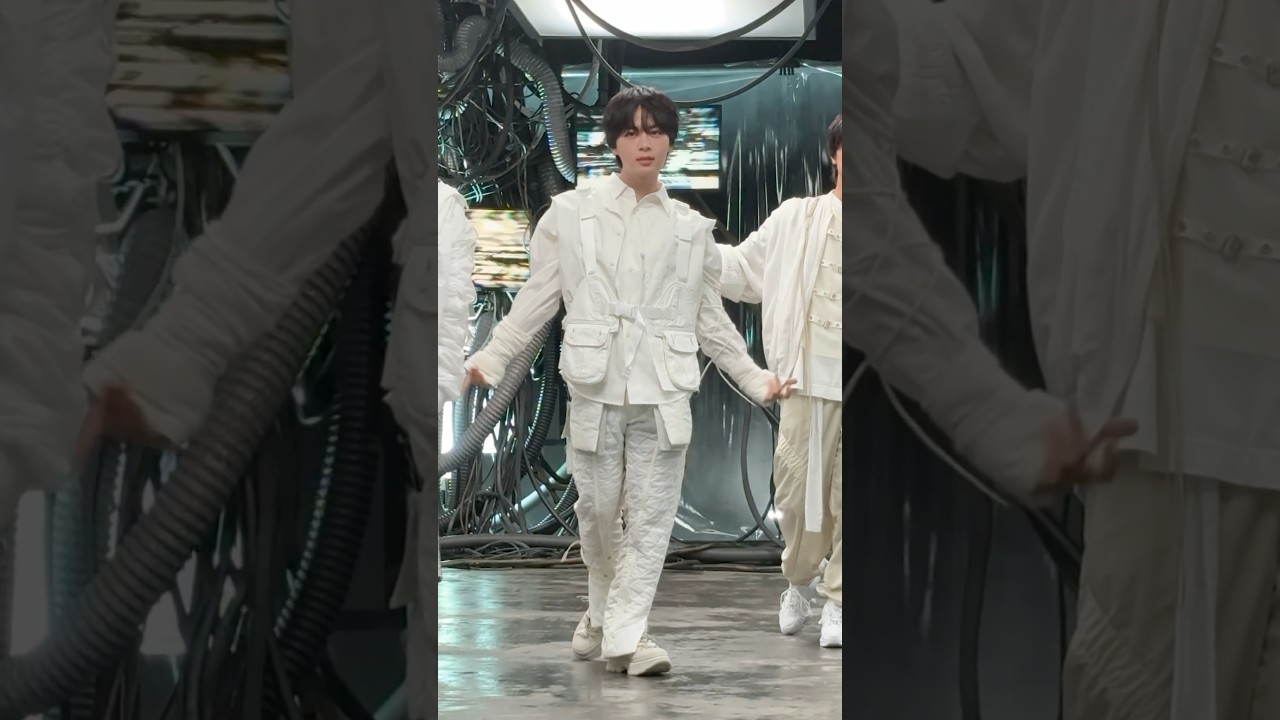 【#大西流星 & #道枝駿佑】#BlackNightmare MV公開中👻🖤 #なにわ男子