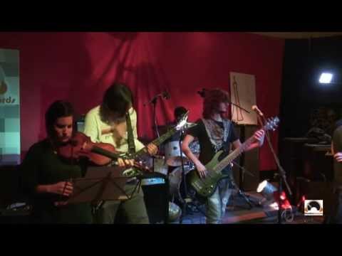 "Ska-nuts" La Fístula Vallkànika en directe a Cambra Records