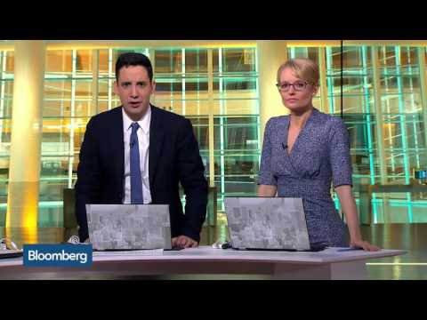 Azerbaijani manat is worst currency in 2015