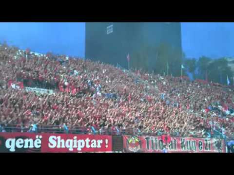 Tifozat Kuq e Zi kendojne SHQIPERI ETNIKE [07.06.2013][SHQIPËRI : Norvegji]