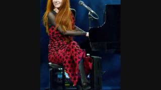Tori Amos Live April 2009 - Acoustically attracted to sin- Curtain Call