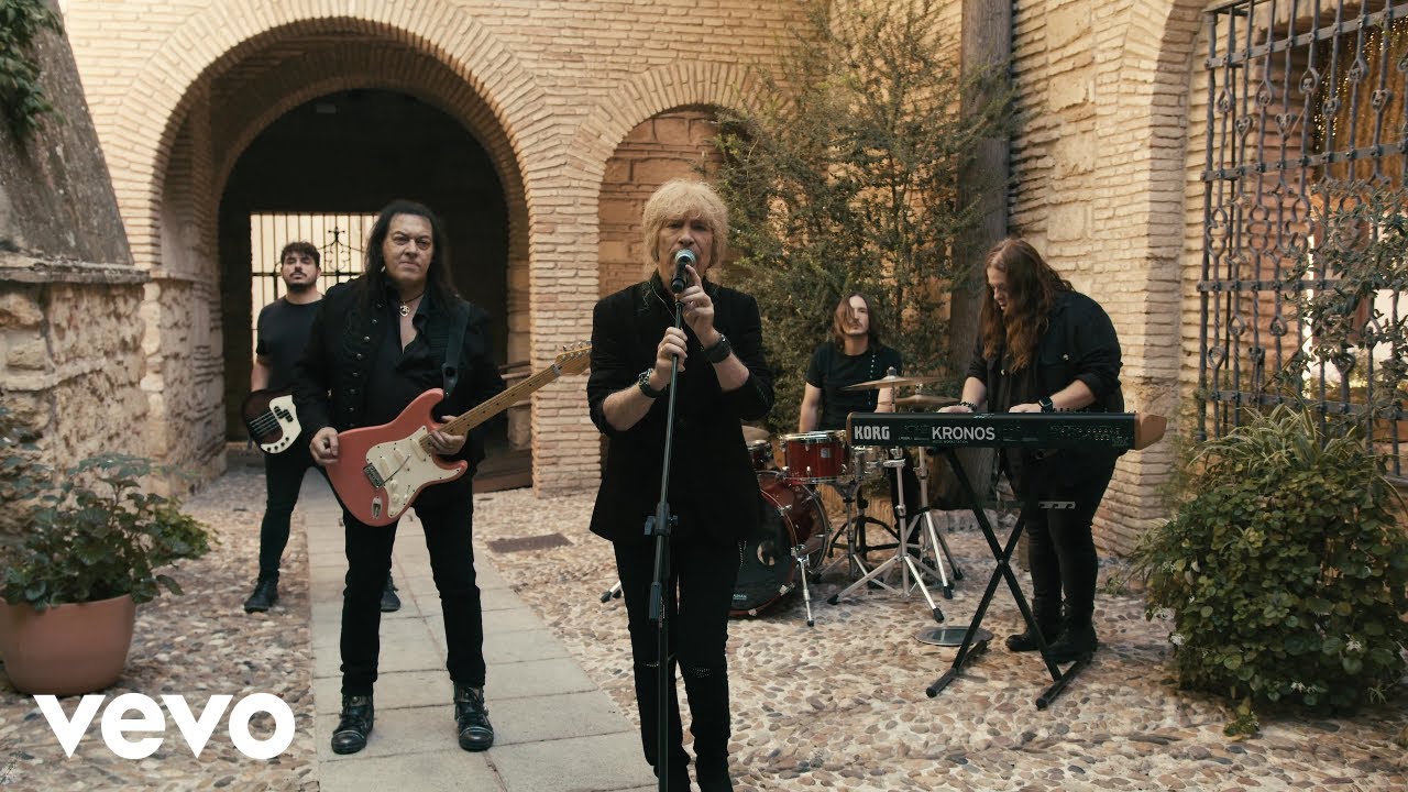 Medina Azahara - Sé De Un Lugar