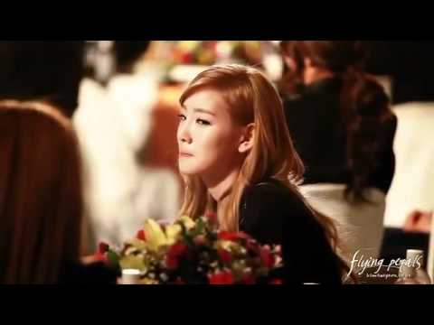 111121 SNSD Taeyeon @ Korean Pop Culture & Art Awards
