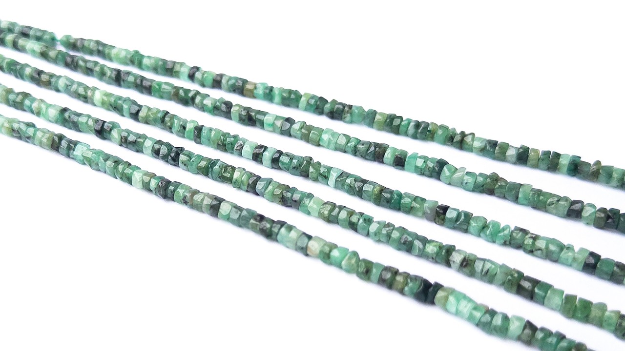 Shaded Emerald | Smooth Wheel Heishi | 4-4.2mm Bead Size | 33cm Strand Length video
