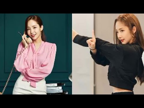 BoA Warms Hearts when Netizens Saw What She Did the Moment when She Saw a Fan in a Wheelchair at a R