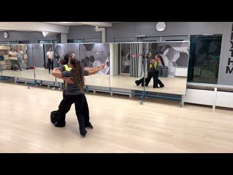 Slow waltz - intermediate basic routine