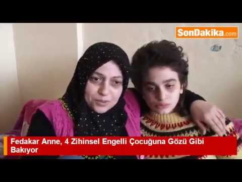 Fedakar Anne, 4 Zihinsel Engelli Çocuğuna Gözü Gibi Bakıyor