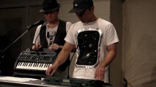 Video thumbnail for KORG microSAMPLER by SoundRecordingJP