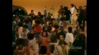 Soul Train Dancers 1976 (The Spinners - Love Or Leave)