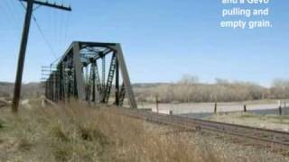 preview picture of video 'Two BNSF Grain trains'