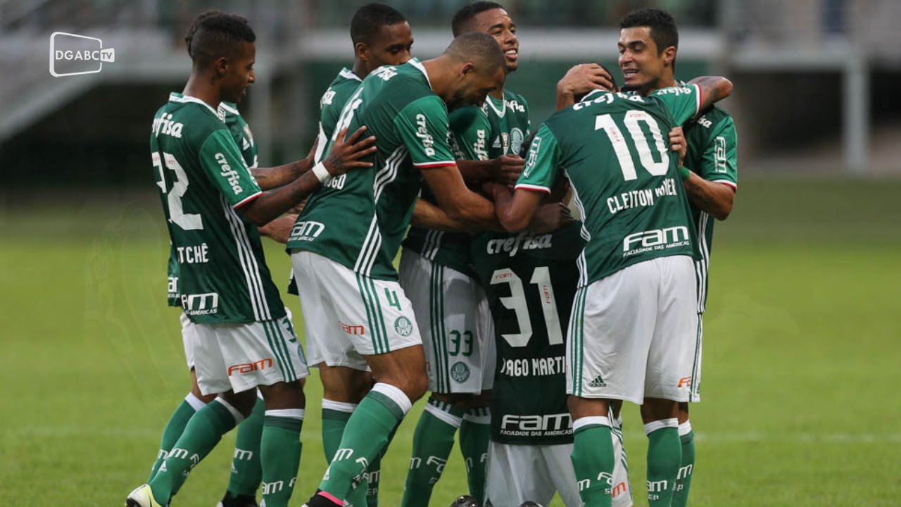 D.E.: Campeonato Brasileiro começa com vitórias de Palmeiras e São Paulo 