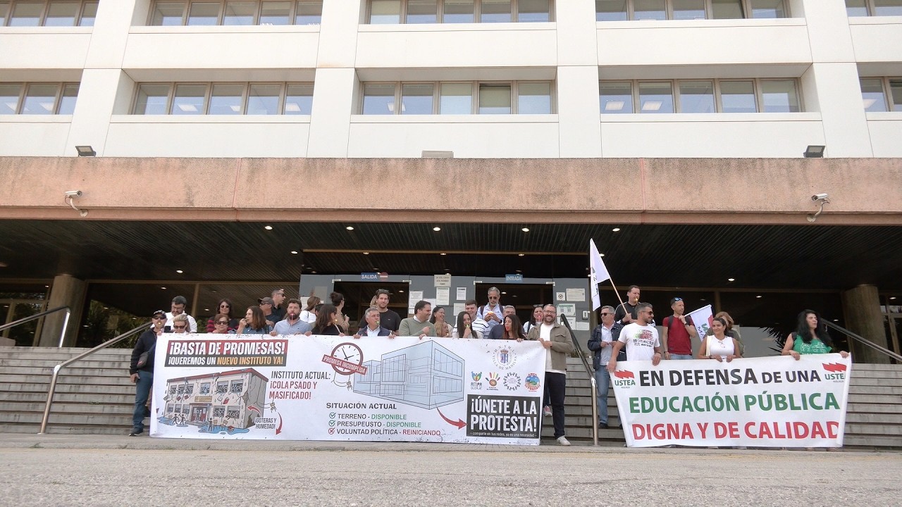 Manilva exige la construcción del segundo instituto