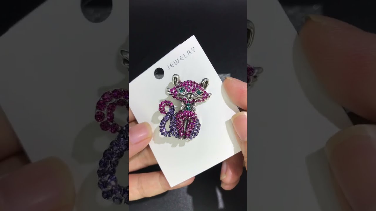 Vintage Fashion Rhinestone Cat Brooches