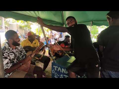 Makura Tokolau Cover (Live)