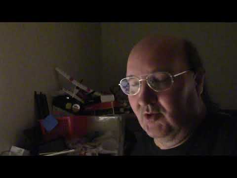 MongoTV_1559 - Min Aftensmad - Spiser Opvarmet Pastasalat med Kylling og Snakker