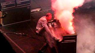 Chris Isaak - Great Ball Of Fire