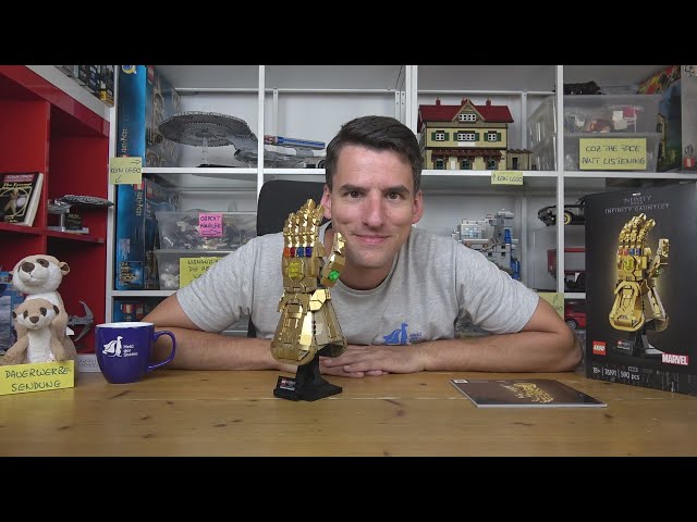 Vídeo relacionado con Lego Marvel Infinity Gauntlet 76191 Collectible Building Kit; Thanos Right Hand Gauntlet Model with Infinity Stones (590 Pieces)