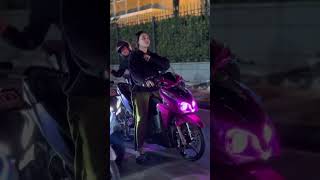 Download lagu Pesona cewek cantik naik vario🔥‼️ #vario125old #modifikasimotor #trending #cinematic #shorts #vario mp3