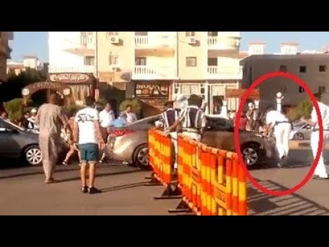 صدى البلد سيارة تقتحم كمين لتأمين حفل « عمرو دياب » بالغردقة وتصيب ضابط شرطة
