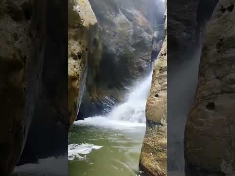 subida al salto del caracol, san Antonio municipio Acosta