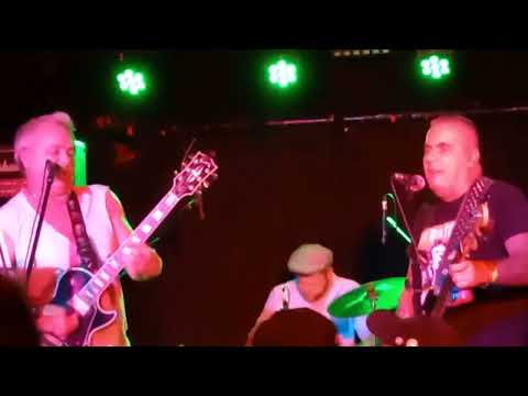 Agydaganat - Tanító néni