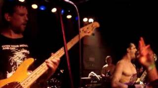 Propagandhi - America&#39;s Army (Die Jugend Marschiert)  -Live @ Joc de Nartist 2008-