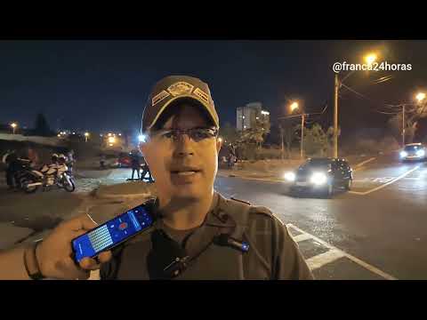 Veículo com criança de 5 anos capota após colisão no Parque Doutor Carrão
