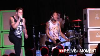 2012.08.03 Attack Attack! - The Family (Live in Des Moines, IA)