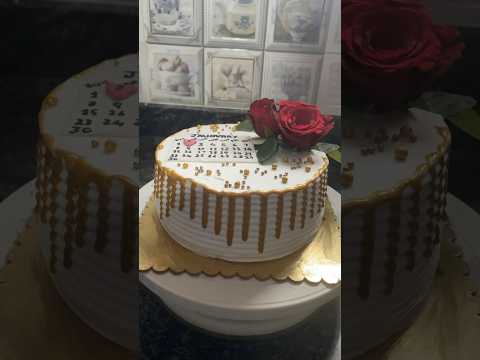 Simple calendar cake….♥️                      #cake #chocolate #annivesarycake #viral