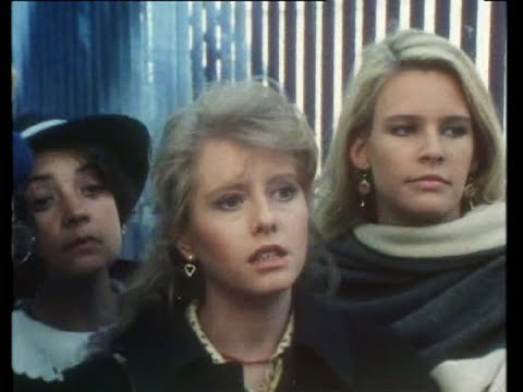 I ragazzi della 3ª C 1x11   Rossella s baby