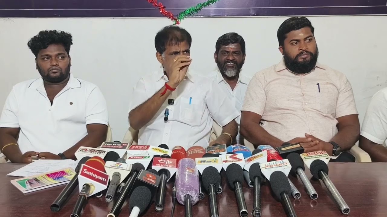 “விஜயால் தான் ‘ஜனநாயகன்’ படம் வெளியாகவில்லை – நடிகர்களை நம்பி வாழ்க்கையை தொலைக்காதீர்கள்” : தூத்துக்குடியில் பி.டி.செல்வகுமார் கடும் தாக்கு